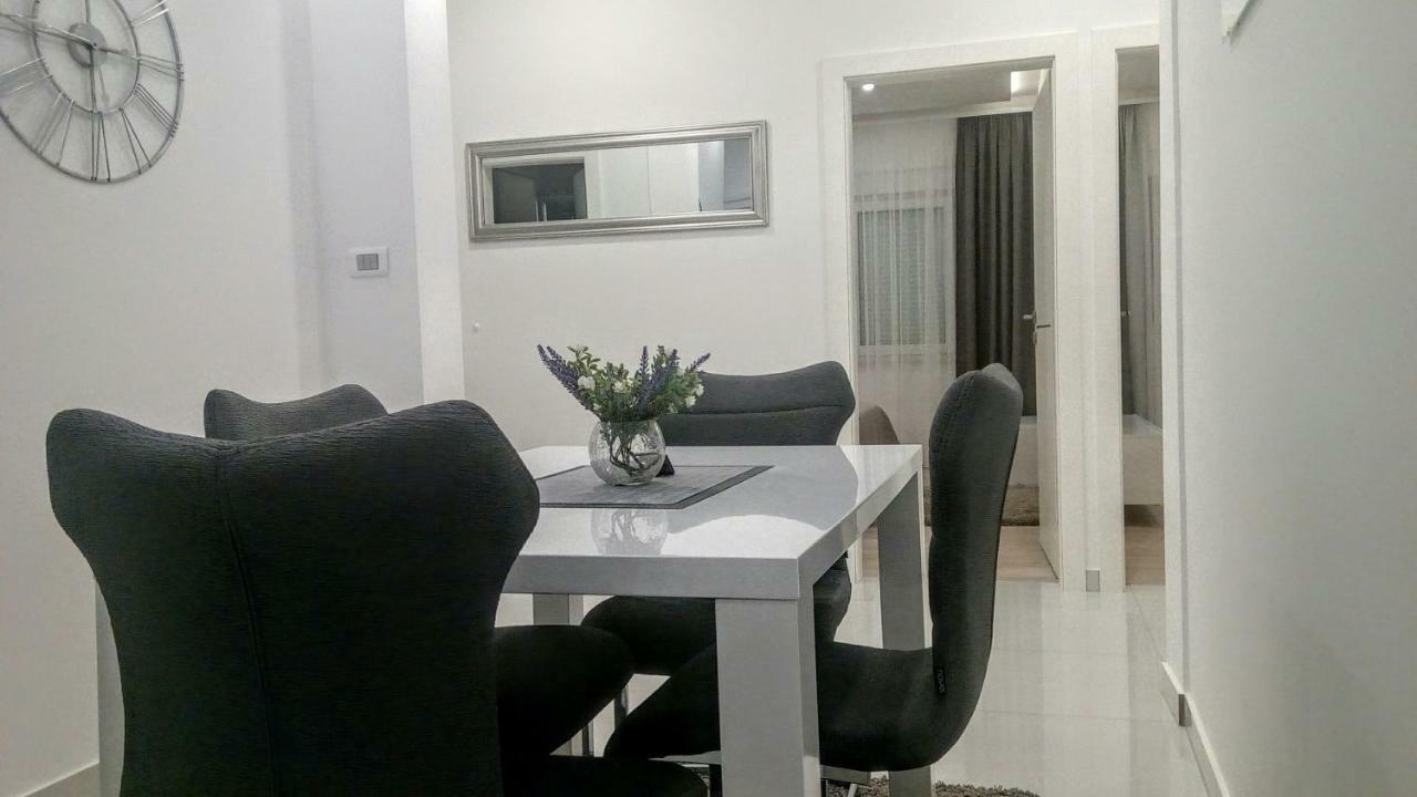 Apartment Sunce Подстрана Екстериор снимка